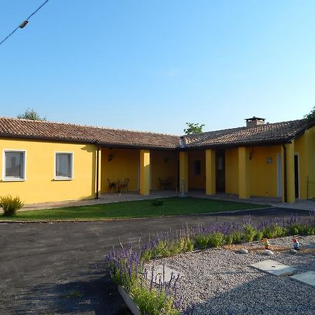 B&B Corte Bolandina Taglio Di Po Luaran gambar