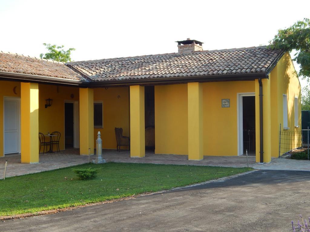 B&B Corte Bolandina Taglio Di Po Luaran gambar