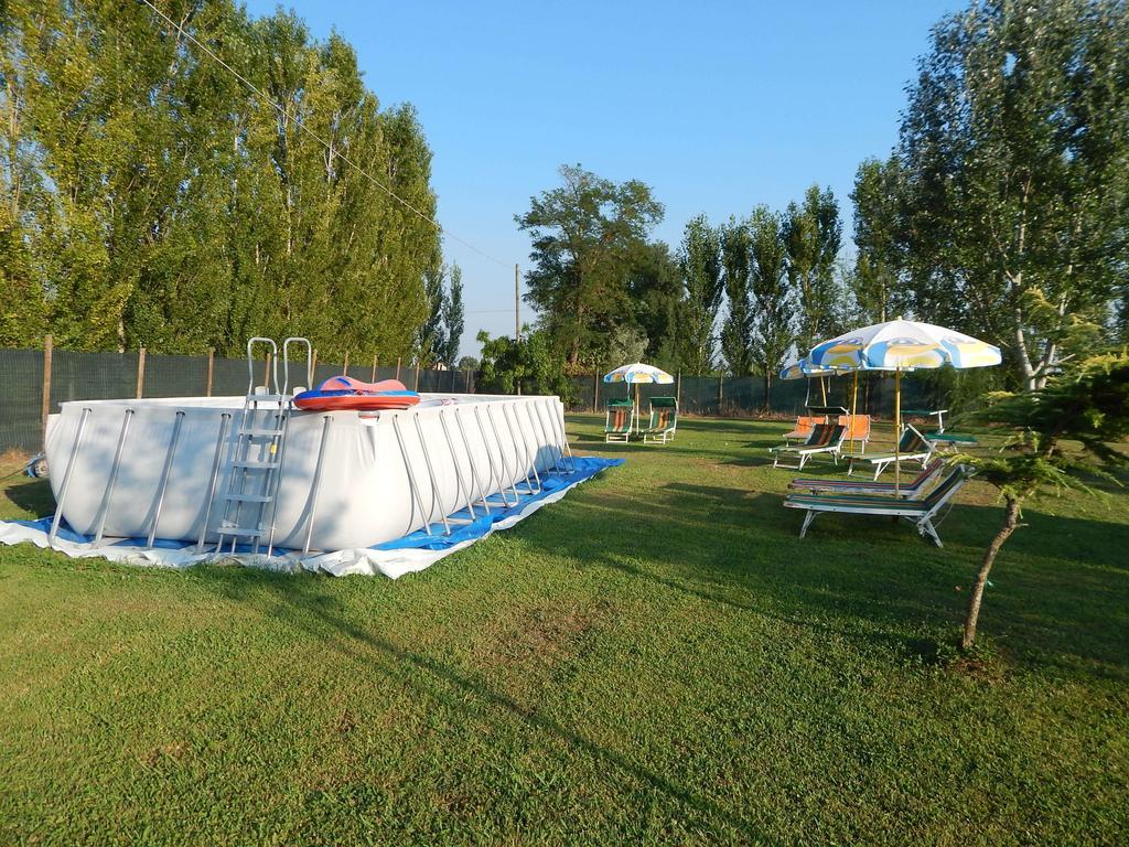 B&B Corte Bolandina Taglio Di Po Luaran gambar